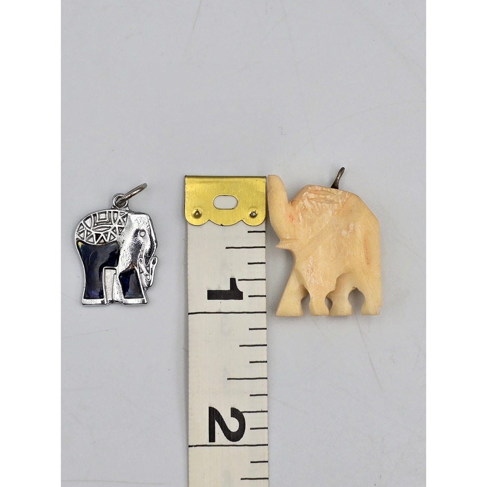 Unbranded Elephant Charm Lot Unisex OS Cream Blue Goodβ Vintage Carved Metal